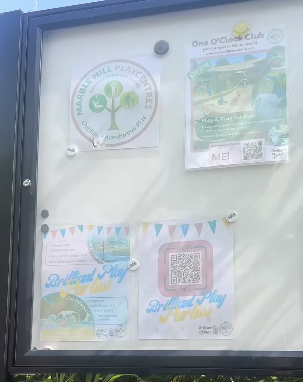 Noticeboard for the One O'Clock Club stay and play sessions for under-fives at Marble Hill Playcentres